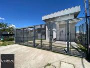 Casa com 03 quartos 01 suíte e 01 vaga no Bairro Hípica...