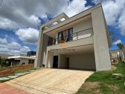 Casa com 03 quartos, sendo 01 suíte com closet em...