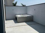 Casa com 03 suítes em Condomínio