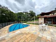 CASA COM 03 SUÍTES, POÇO ARTESIANO E ÁREA DE...