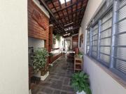 Casa com 04 dormitÃ³rios Ã venda no Jardim Londres...