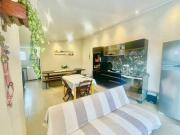 Casa com 04 dormitórios e 04 vagas de garagem Baln