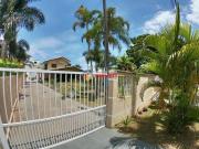 Casa com 04 dormitórios na Prainha