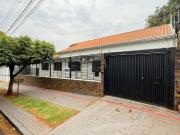 Casa com 04 dormitórios Zona 02