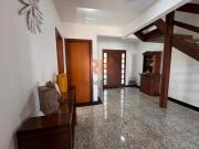 Casa com 04 quartos no Condomínio Fazenda da Serra
