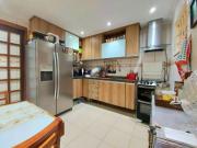 Casa com 110 m² e 3 quartos à venda em Vila Cordeiro