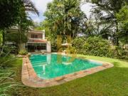 Casa com 1300 m², 4 quartos sendo 4 suítes à venda no...