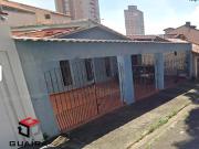 Casa com 187m² localizado na Vila Scarpelli em Santo...