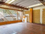 Casa com 1 dormitório para alugar, 156 m² por R$...