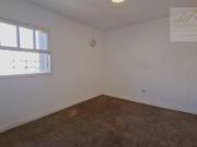 Casa com 1 dormitÃ³rio para alugar, 20 mÂ² por R$...