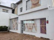 Casa com 1 dormitório à venda, 212 m² por R$...