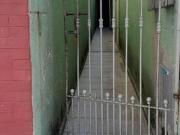 Casa com 1 dormitório para alugar, 50 m² por R$...