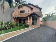 Casa com 5 dormitórios em Porto Alegre