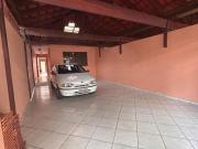 Casa com 215 m² e 3 quartos à venda em Jardim Vila Galvão