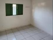 Casa com 2 barracÃµes