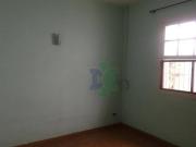 CASA COM 2 DOMITÓRIO NO CENTRO