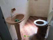 Casa com 2 dormitórios de fundos no jardim conceição