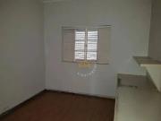 Casa com 2 dormitÃ³rios para alugar, 130 mÂ² por R$...