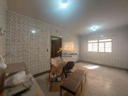 Casa com 2 dormitÃ³rios para alugar, 217 mÂ² por R$...