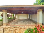 Casa com 2 dormitórios para alugar, 229 m² por R$...