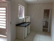 Casa com 2 dormitÃ³rios para alugar, 40 mÂ² por R$...