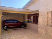 Casa com 2 dormitórios à venda, 100 m² por R$ 750.000...