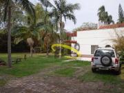 Casa com 2 dormitórios à venda, 110 m² por R$...