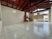 Casa com 2 dormitórios à venda, 115 m² por R$ 395.000,00...