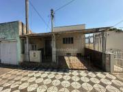 Casa com 2 dormitórios à venda, 133 m² por R$ 350.000,00...