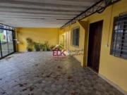 Casa com 2 dormitórios à venda, 140 m² por R$ 297.000...