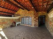 Casa com 2 dormitórios à venda, 140 m² por R$ 370.000,00...