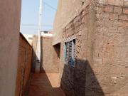 Casa com 2 dormitórios à venda, 142 m² por R$ 290.000...