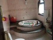 Casa com 2 dormitórios à venda, 150 m² por R$ 470.000,00...