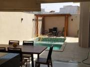 Casa com 2 dormitórios à venda, 150 m² por R$ 600.000...