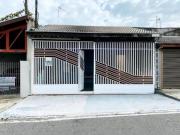 Casa com 2 dormitórios à venda, 153 m² por R$ 320.000,00...