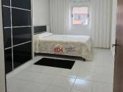 Casa com 2 dormitórios à venda, 154 m² por R$ 435.000...