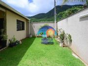 Casa com 2 dormitórios à venda, 155 m² por R$ 680.000,00...