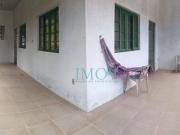 Casa com 2 dormitórios à venda, 173 m² por R$...