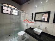 Casa com 2 dormitórios à venda, 180 m² por R$...