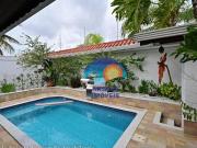 Casa com 2 dormitórios à venda, 188 m² por R$ 580.000,00...