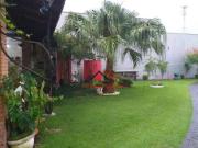 Casa com 2 dormitórios à venda, 200 m² por R$...