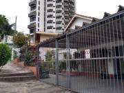 Casa com 2 dormitórios à venda, 202 m² por R$...