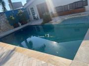 Casa com 2 dormitórios à venda, 230 m² por R$...