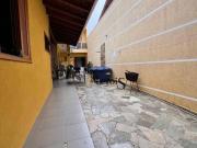 Casa com 2 dormitórios à venda, 232 m² por R$ 650.000,00...