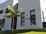 Casa com 2 dormitórios à venda, 248 m² por R$ 2.200.000...