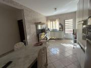 Casa com 2 dormitórios à venda, 250 m² por R$ 650.000,00...