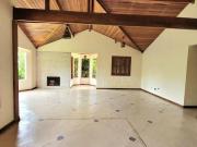 Casa com 2 dormitórios à venda, 300 m² por R$ 850.000,00...