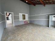 Casa com 2 dormitórios à venda, 52 m² por R$ 395.000,00...