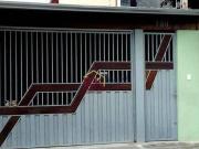 Casa com 2 dormitórios à venda, 55 m² por R$ 280.000...