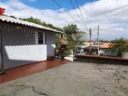 Casa com 2 dormitórios à venda, 60 m² por R$ 750.000,00...